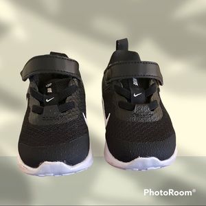 Infant size 4c Nikes worn 1 never walked in
